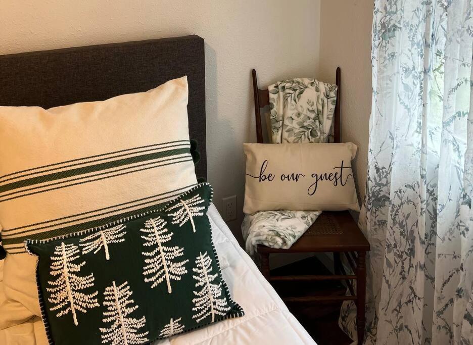 Cozy Getaway At Lake O' The Pines Ore City エクステリア 写真